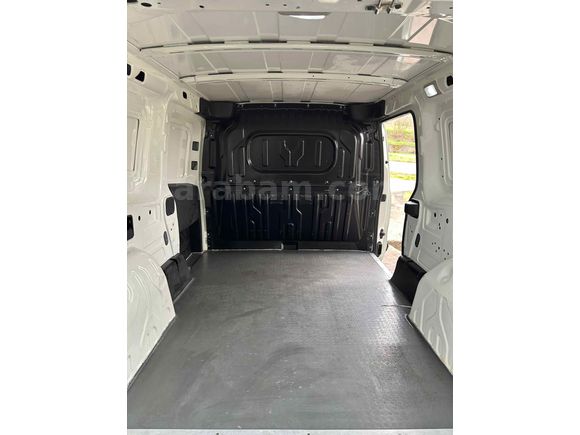 FULL YETKİLİ SERVİS BAKIMLI 1.6MJET DÜŞÜK KM DOBLO %20 FATURA
