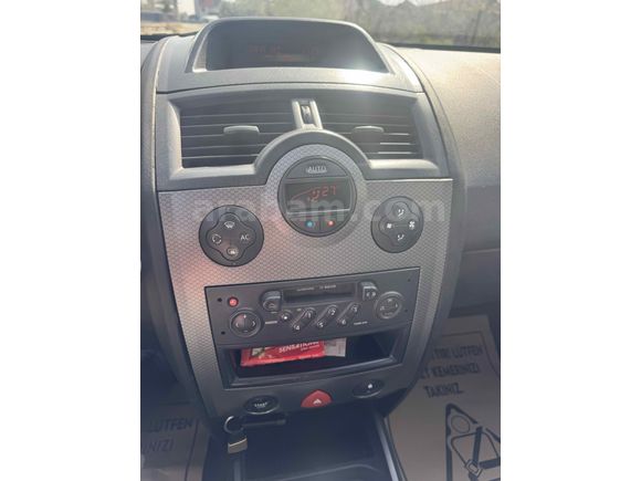 Sahibinden Renault Megane 1.6 Dynamique 2005 Model  230000 km Yeşil