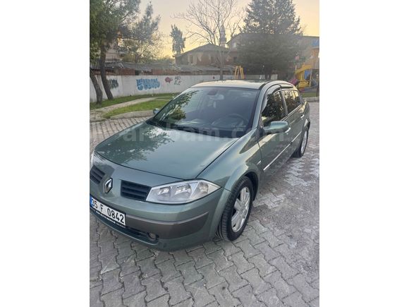 Sahibinden Renault Megane 1.6 Dynamique 2005 Model  230000 km Yeşil