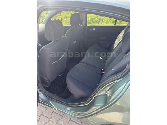 Sahibinden Renault Megane 1.6 Dynamique 2005 Model  230000 km Yeşil