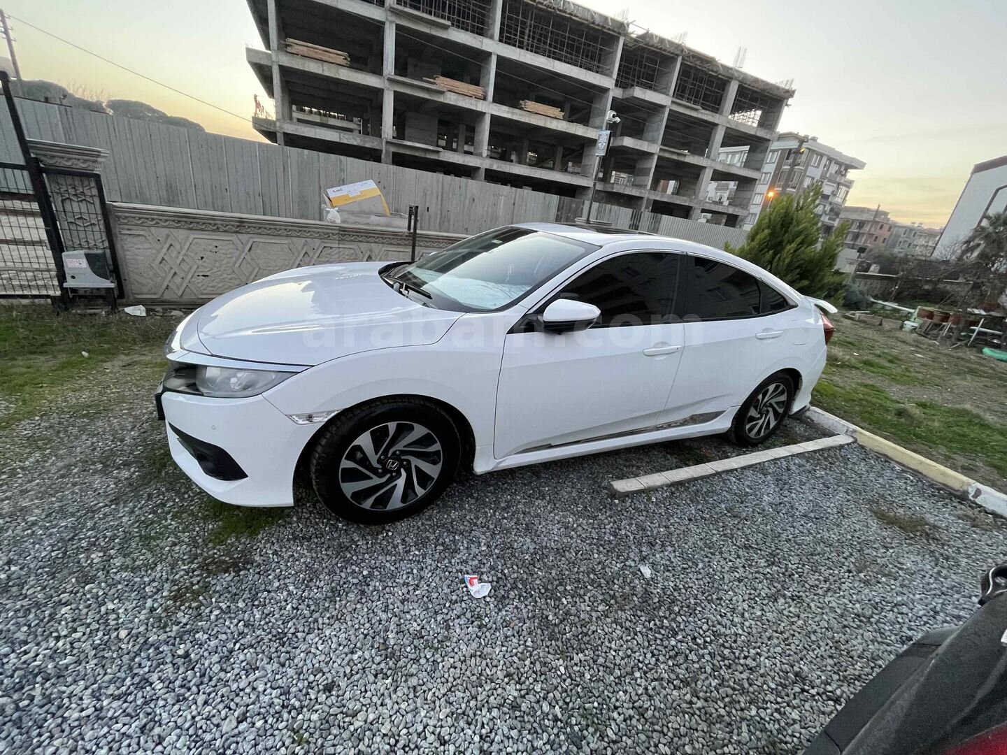 Sahibinden Honda Civic 1.6i VTEC Eco Elegance 2017 Model Balıkesir 218.000 km Beyaz 2