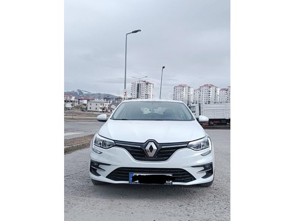 2021/48 Binde temiz Megane