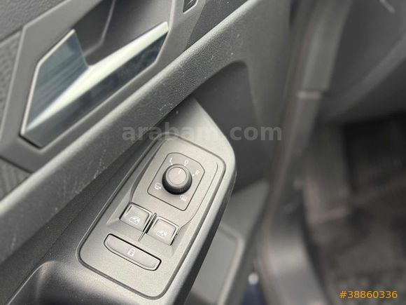 GAZİ OTOMOTİV'den 2023 FORD CONNECT 2.0 122 HP TEMİZ AİLE ARACI