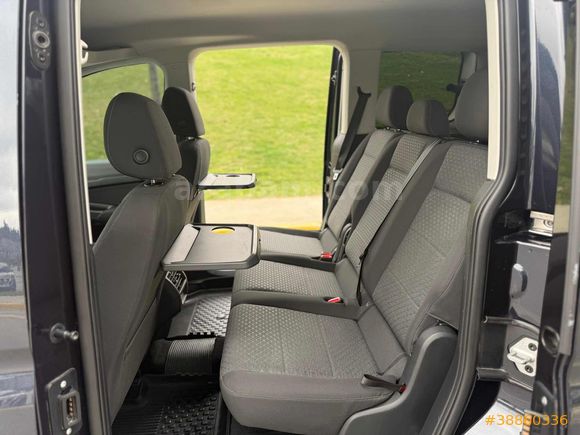 GAZİ OTOMOTİV'den 2023 FORD CONNECT 2.0 122 HP TEMİZ AİLE ARACI