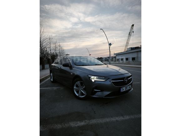 Sahibinden Opel Insignia 1.5 d Edition 2020 Model  125.000 km Füme