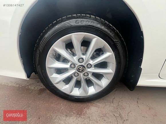 ÇAVUŞOĞLU 2022 TOYOTA COROLLA 1.8 HYBRİT DREAM E-CVT TRAMERSİZ