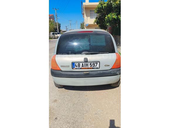 Sahibinden Renault Clio 1.4 RTA 2000 Model 