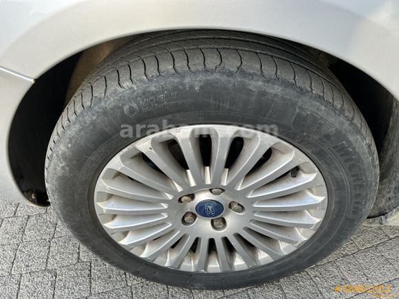 Galeriden Ford Focus 1.6 Titanium 2010 Model Çorum 245.744 km Gri