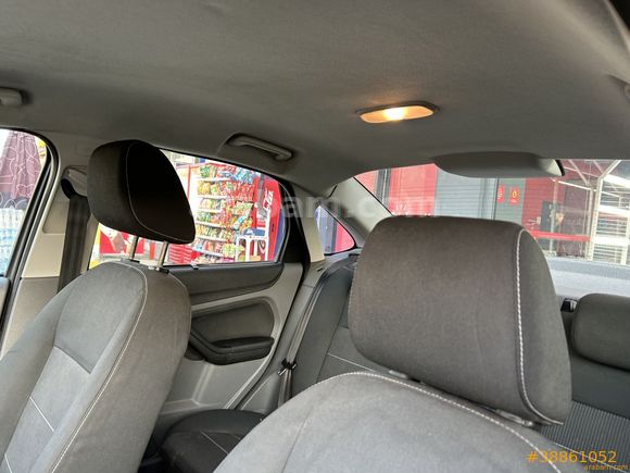Galeriden Ford Focus 1.6 Titanium 2010 Model Çorum 245.744 km Gri
