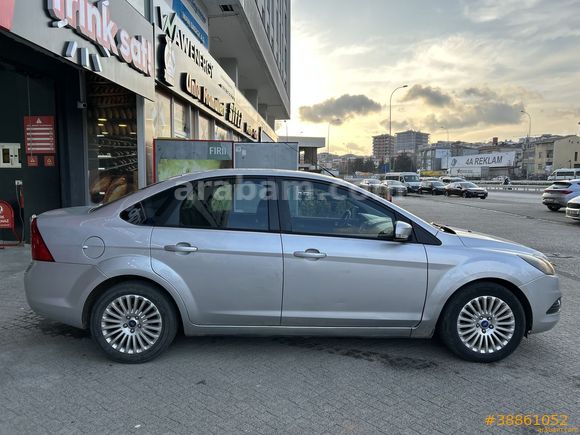 Galeriden Ford Focus 1.6 Titanium 2010 Model Çorum 245.744 km Gri