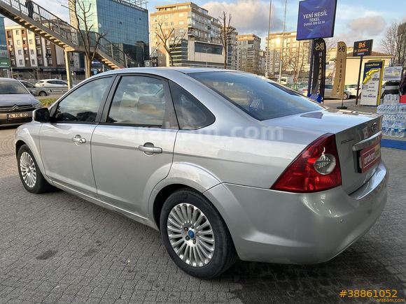 Galeriden Ford Focus 1.6 Titanium 2010 Model Çorum 245.744 km Gri