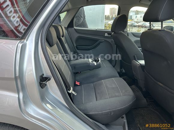 Galeriden Ford Focus 1.6 Titanium 2010 Model Çorum 245.744 km Gri
