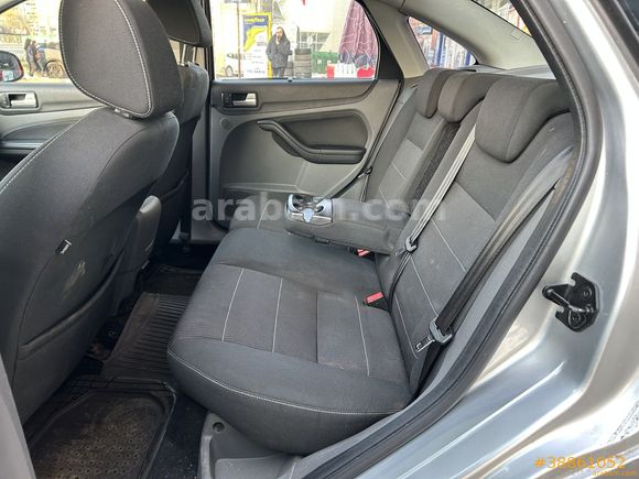 Galeriden Ford Focus 1.6 Titanium 2010 Model Çorum 245.744 km Gri