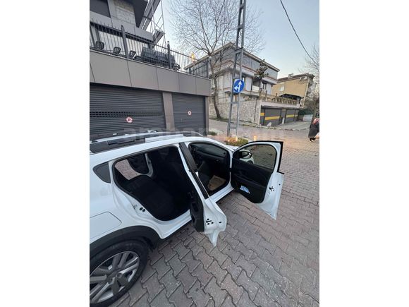 Sahibinden Dacia Sandero Stepway 1.0 Tce Essential 2023 Model 