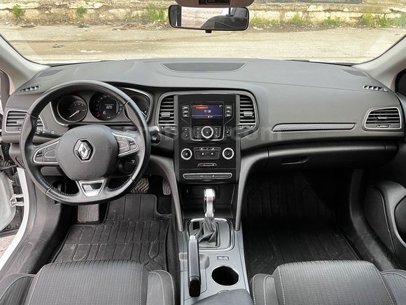 Sahibinden Renault Megane 1.5 Blue DCI Touch 2020 Model 
