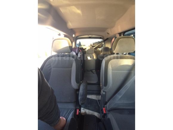 Sahibinden Citroen Berlingo 1.6 HDi Combi X 2011 Model  197.000 km Gri (Gümüş)