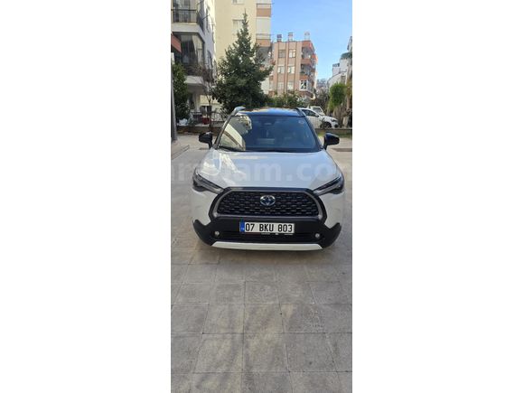 Sahibinden Toyota Corolla 1.8 Hybrid Passion X-Pack 2023 Model