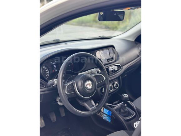 Sahibinden Fiat Egea 1.4 Fire Easy 2023 Model 