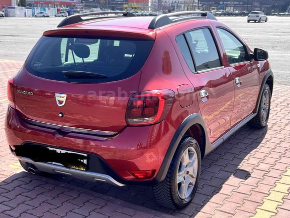 Sahibinden Dacia Sandero 0.9 TCe Stepway Easy-R 2016 Model  92.500 km Kırmızı