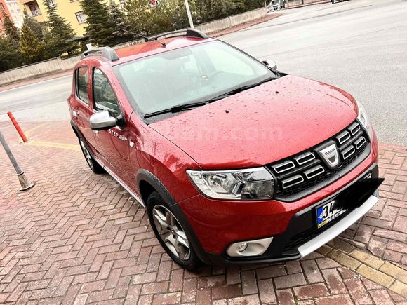 Sahibinden Dacia Sandero 0.9 TCe Stepway Easy-R 2016 Model  92.500 km Kırmızı