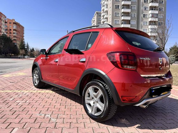 Sahibinden Dacia Sandero 0.9 TCe Stepway Easy-R 2016 Model  92.500 km Kırmızı