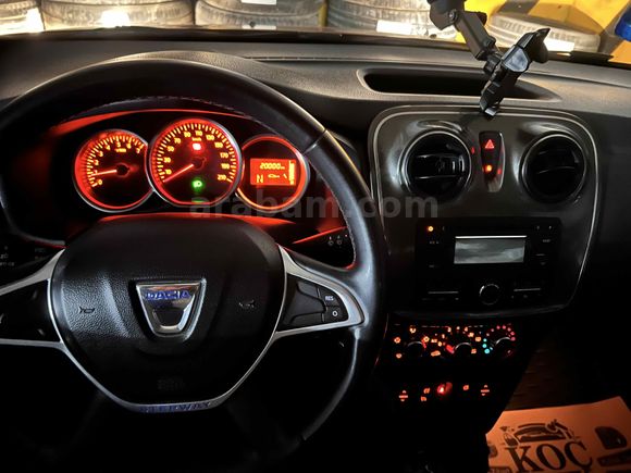 Sahibinden Dacia Sandero 0.9 TCe Stepway Easy-R 2016 Model  92.500 km Kırmızı