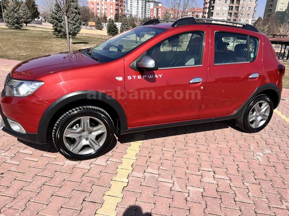 Sahibinden Dacia Sandero 0.9 TCe Stepway Easy-R 2016 Model  92.500 km Kırmızı