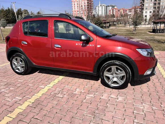 Sahibinden Dacia Sandero 0.9 TCe Stepway Easy-R 2016 Model  92.500 km Kırmızı