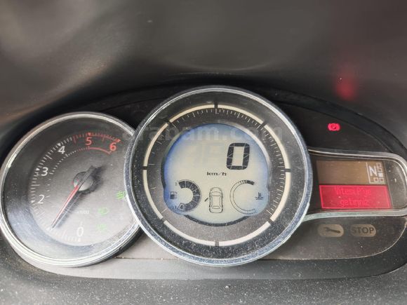 Memurdan satılık tertemiz değişeni olmayan Renault Fluence 1.5 dCi Touch Plus 2013 Model  206.000 km Beyaz