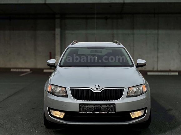 Sahibinden Skoda Octavia 1.6 TDI Elegance 2014 Model  176.500 km Gri (Gümüş)