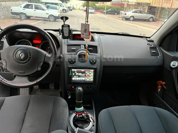 Sahibinden Renault Megane 1.6 Dynamique 2004 Model