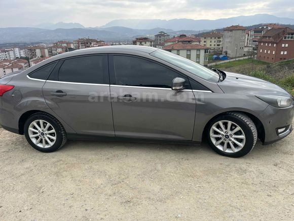 Sahibinden Ford Focus 1.6 Ti-VCT Titanium 2015 Model 