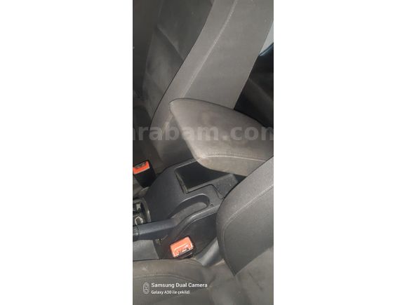 Sahibinden Volkswagen Golf 1.6 TDi Highline 2011 Model  316.500 km Beyaz