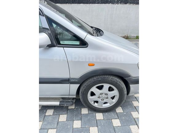Sahibinden Opel Zafira 1.6 Elegance 2002 Model