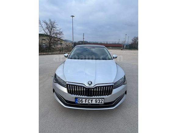 Memurdan. Değişensiz 54500 km full Superb