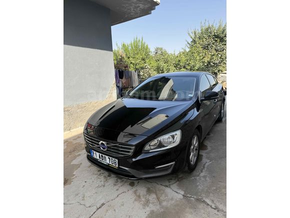 Sahibinden Volvo S60 1.6 D Premium 2014 Model  256500km Siyah