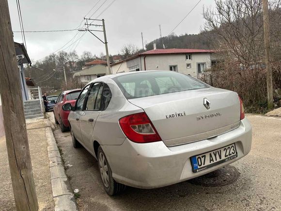 Sahibinden Renault Symbol 1.5 dCi authentigue  2011 Model 