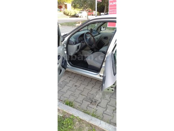 Sahibinden Renault Clio 1.4 Alize 2006 Model