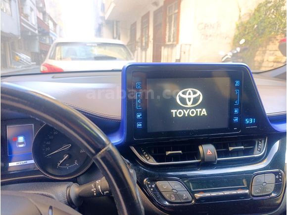 Sahibinden Toyota C-HR 1.2 Turbo Dynamic 2017 Model