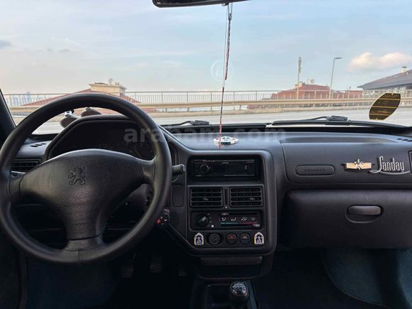 Peugeot 106    142.000KM