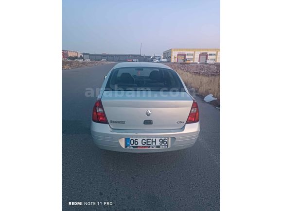 Sahibinden Renault Clio 1.4 RNA 2001 
Model
DEGİŞENSİZ  