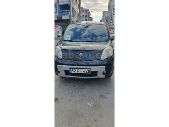 Sahibinden Renault Kangoo Multix 1.5 dCi Privilege Chromeline 2011 Model  175.000 km Siyah