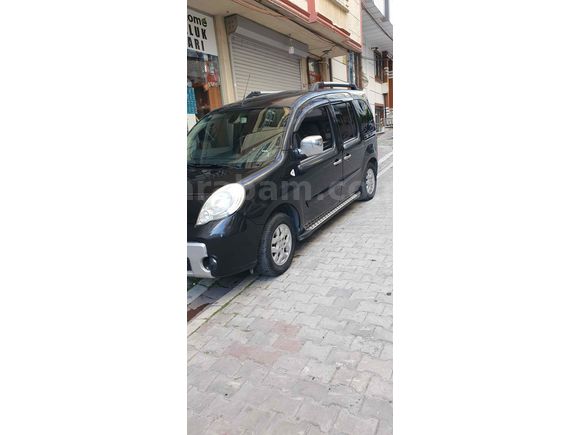 Sahibinden Renault Kangoo Multix 1.5 dCi Privilege Chromeline 2011 Model  175.000 km Siyah