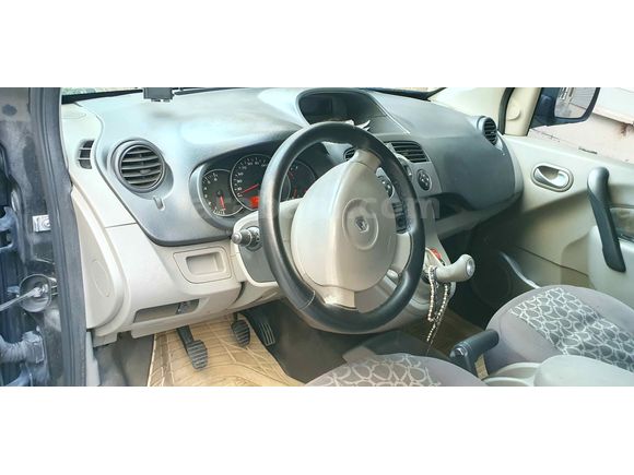 Sahibinden Renault Kangoo Multix 1.5 dCi Privilege Chromeline 2011 Model  175.000 km Siyah