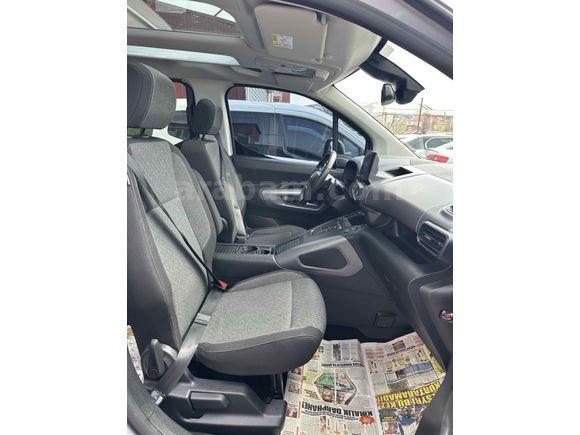 ARACIMIZ SATILMIŞTIR CAM TAVAN FUL+FUL Opel Combo 1.5 CDTI Ultimate 2024 Model Van