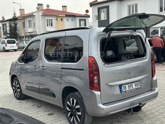 ARACIMIZ SATILMIŞTIR CAM TAVAN FUL+FUL Opel Combo 1.5 CDTI Ultimate 2024 Model Van