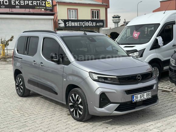 ARACIMIZ SATILMIŞTIR CAM TAVAN FUL+FUL Opel Combo 1.5 CDTI Ultimate 2024 Model Van