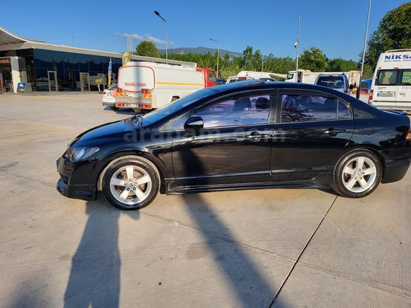 Sahibinden Honda Civic 1.6i VTEC Elegance 2011 Model  Degişensiz