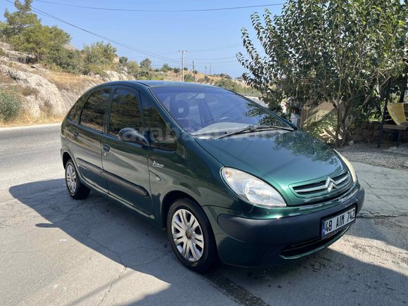 Sahibinden Citroen Xsara Picasso 1.8 Exclusive 2000 Model 
