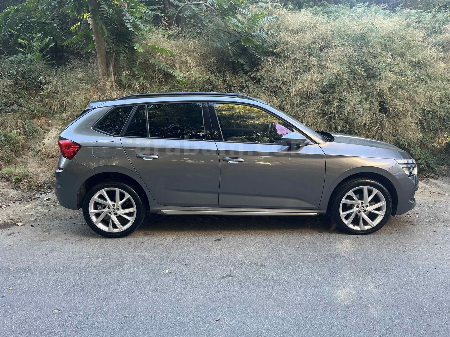 Sahibinden Skoda Kamiq 1.0 TSI Premium 2022 Model İstanbul 27.500 km Füme 3